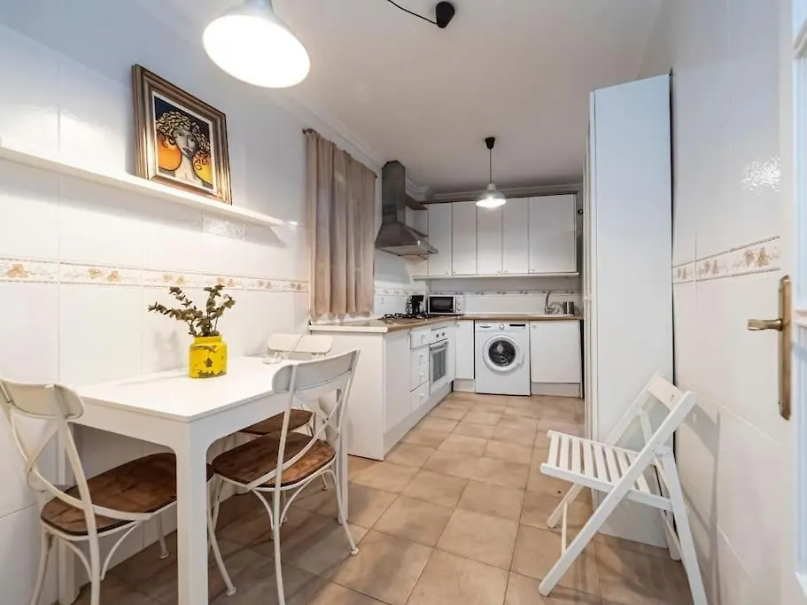 Tranquilo Y Bonito Apartamento A 10 Min Del Centro Malaga